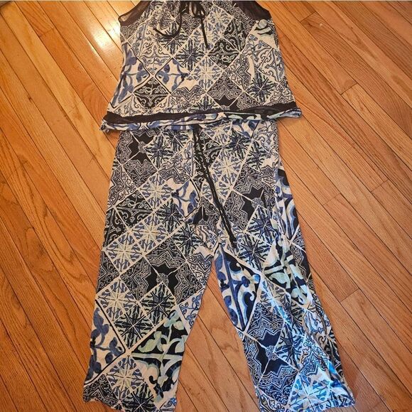 MAIDENFORM NAVY/WHITE FLOWY PJ SET - Picture 4 of 5